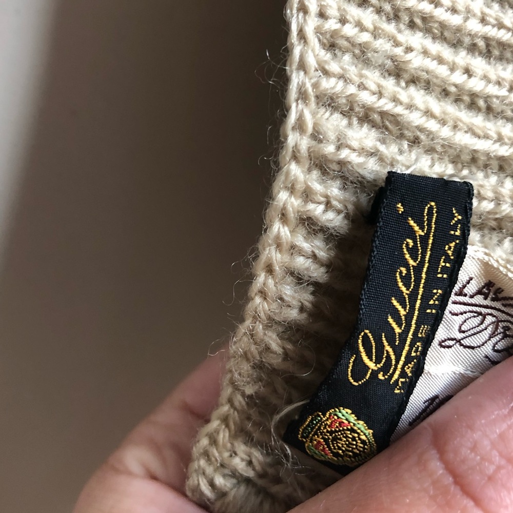 AUTHENTIC GUCCI RARE VINTAGE 1980s SCARF - Picture 6 of 11